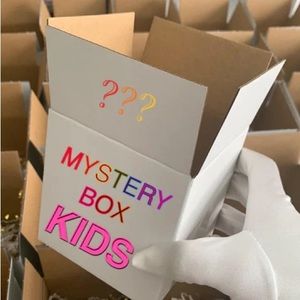 Mystery box! Bows, hair bands, Scrunchies and 10 items